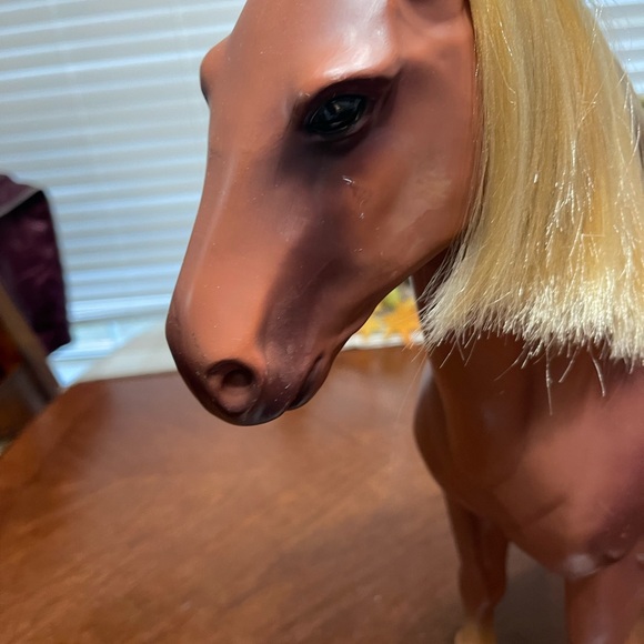 Our Generation Battat Horse 19-1/2” High 19” Long Vintage English Saddle - Picture 6 of 10